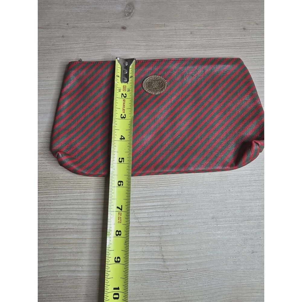 Vintage Gucci cosmetic bag - Picture 7 of 9